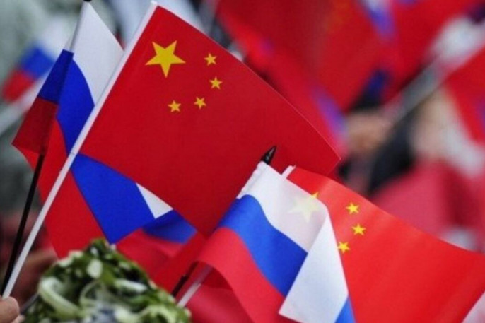 СМИ создают впечатление, что Россия и Китай уже стали стратегическими партнёрами. Но на самом деле всё сложнее. И резервы в юанях пока приносят лишь убытки.