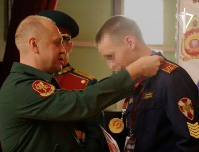 Варенцов (награждение победителя IT-олимпиады в ноябре 2024 года)